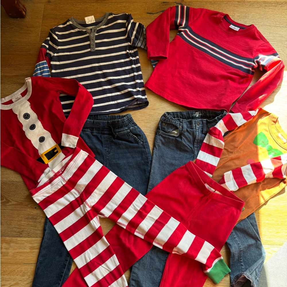 Christmas & Beyond boys lot sz6 8 pieces Hanna Anderson price firm!!!
